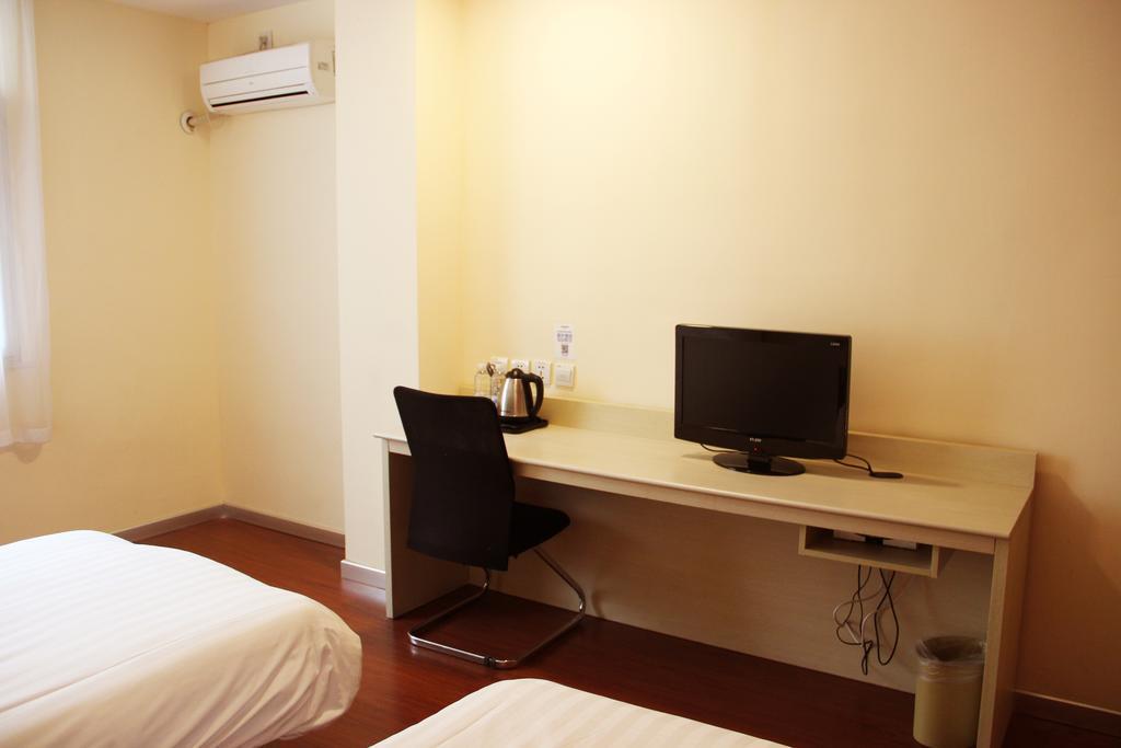 Hanting Express Qingdao Yanan Third Road Экстерьер фото